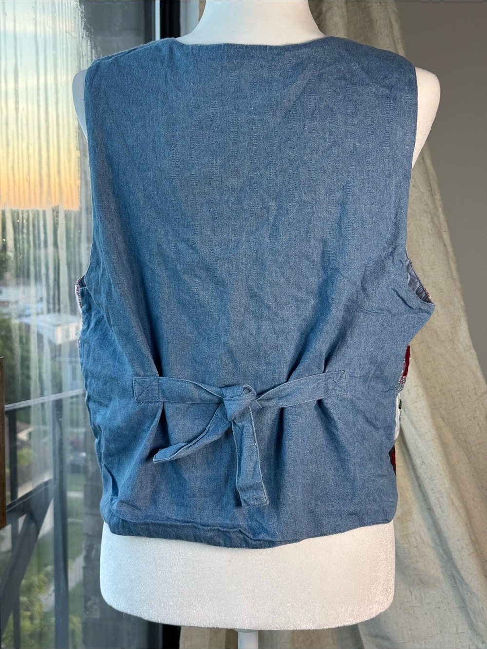Vintage Patchwork Button-Front Vest in Blue with Multicolor Accents - Picture 5 of 8
